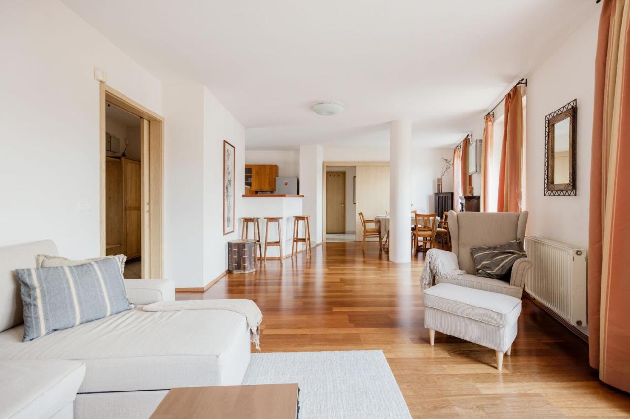 Bright And Spacious Penthouse W/ Terrace & Parking Budapest Esterno foto