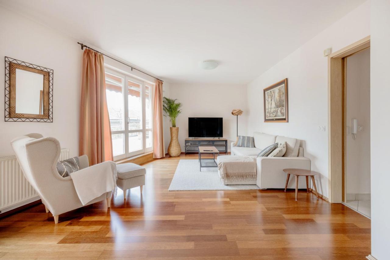 Bright And Spacious Penthouse W/ Terrace & Parking Budapest Esterno foto