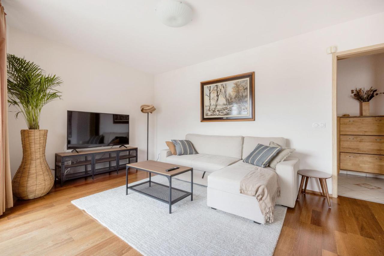 Bright And Spacious Penthouse W/ Terrace & Parking Budapest Esterno foto