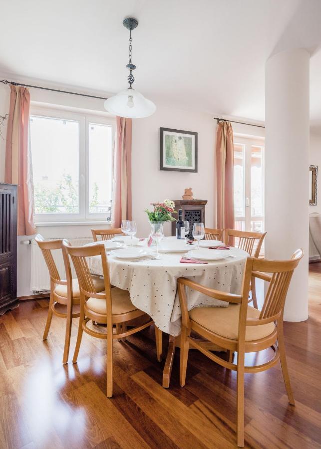 Bright And Spacious Penthouse W/ Terrace & Parking Budapest Esterno foto