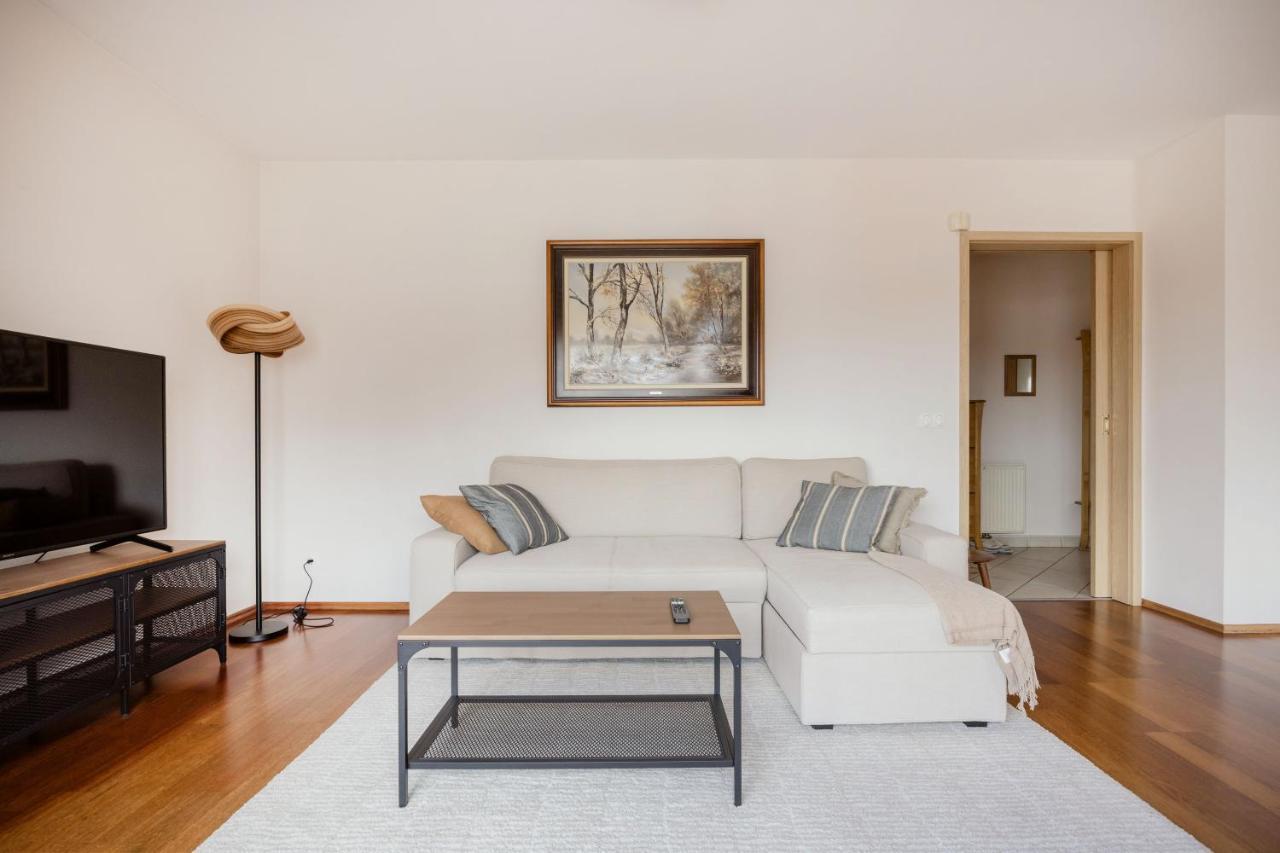 Bright And Spacious Penthouse W/ Terrace & Parking Budapest Esterno foto