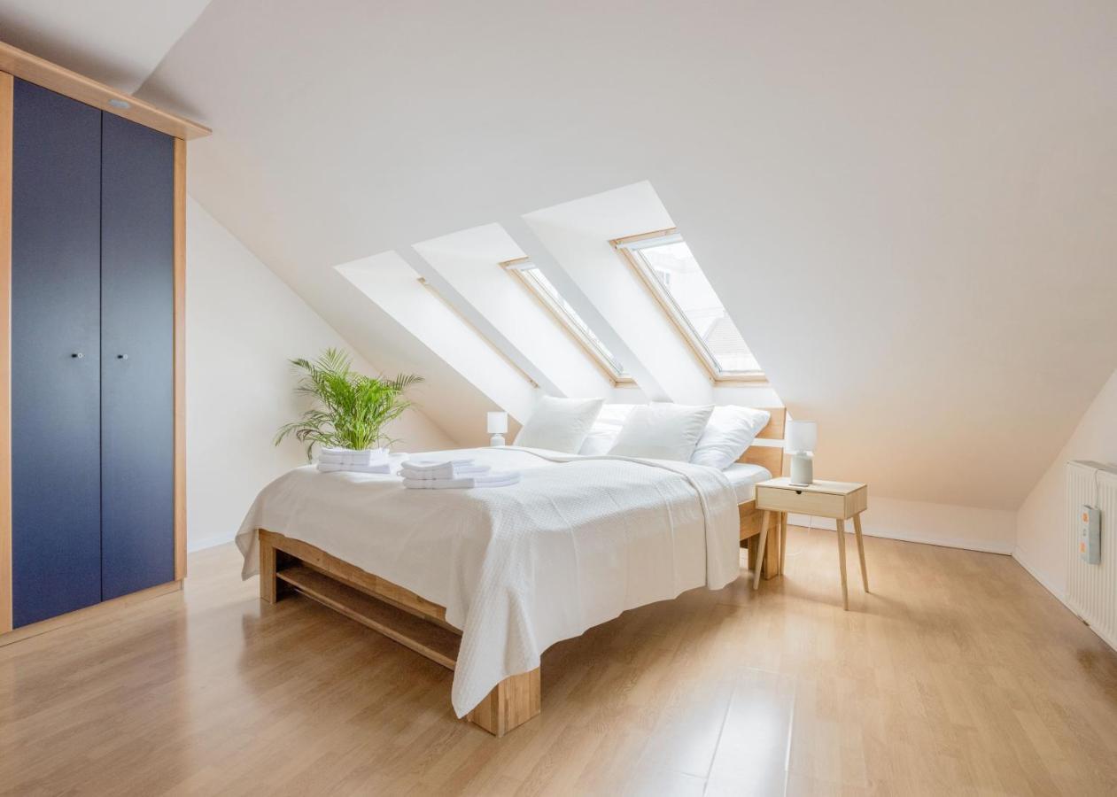 Bright And Spacious Penthouse W/ Terrace & Parking Budapest Esterno foto